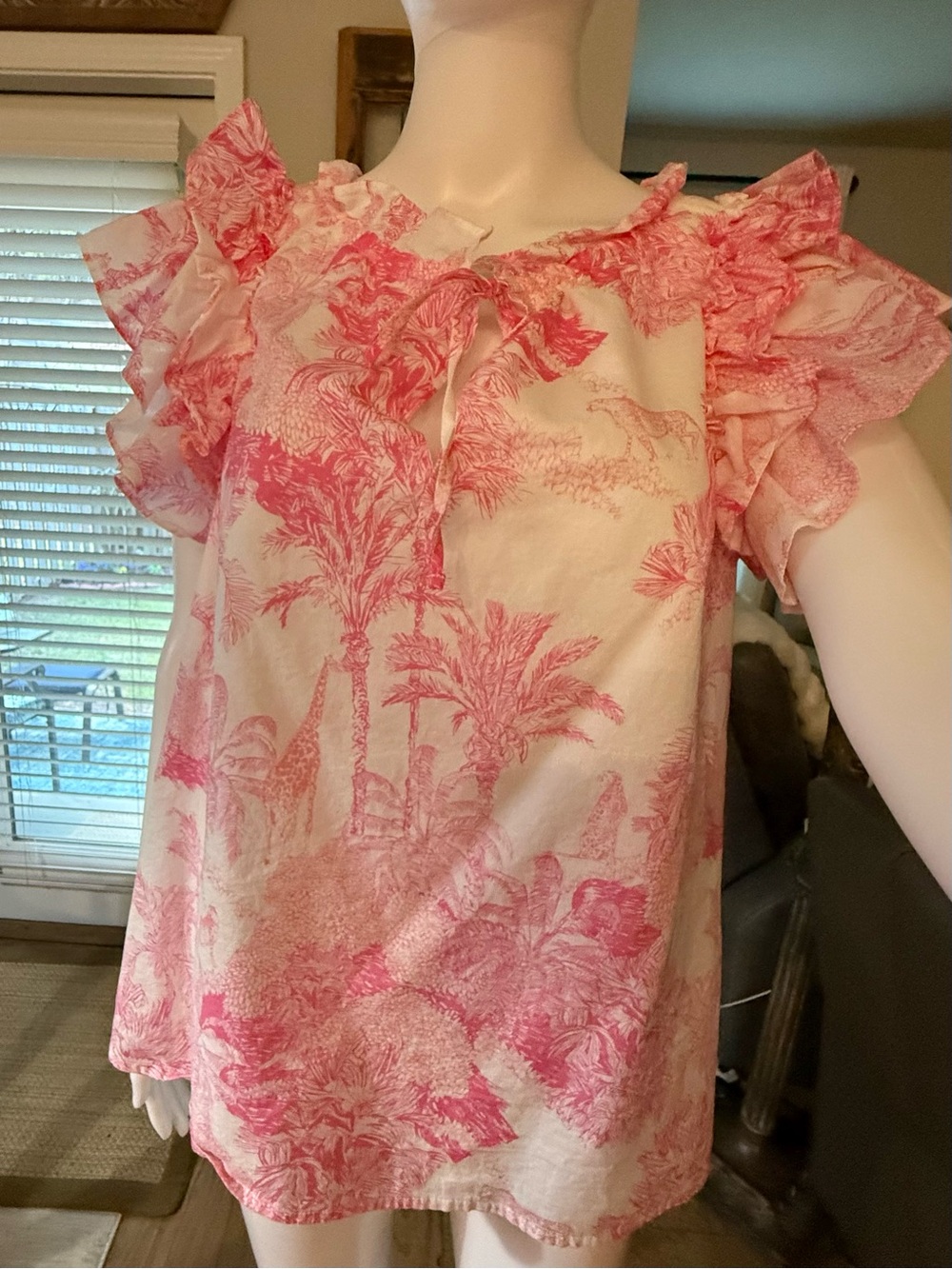 Crown and Ivy Pink Toile resort Floral Lined Top
